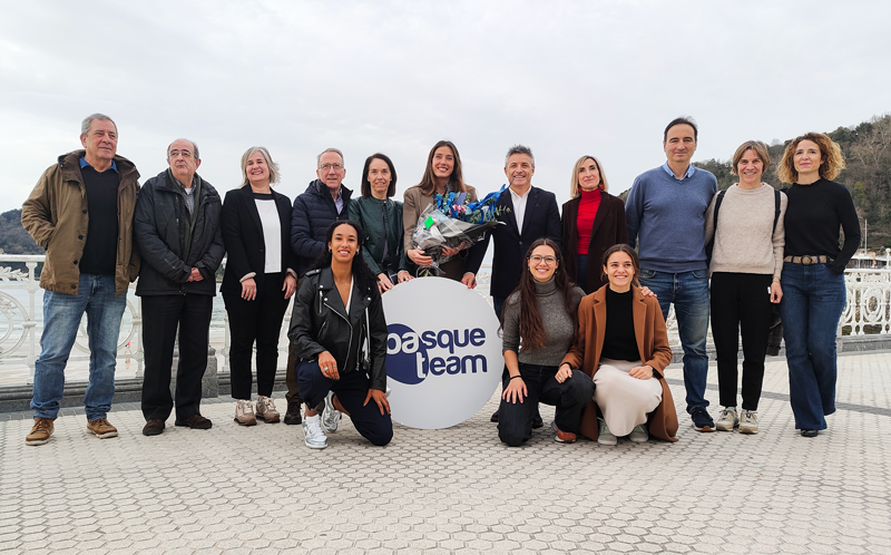 teresa errandonea deja la competicion super amara bat familia compañeros